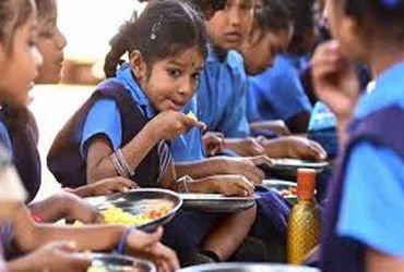 છેલ્લા 3 મહિનાથી કઠોળ ખરીદીનું ટેન્ડર નહીં આપતા પી.એમ. પોષણ યોજના સંકટમાં