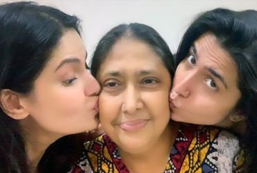 બોલિવૂડની જાણીતી અભિનેત્રી ઝરીન ખાનની માતાનું નિધન, પરિવાર પર દુઃખનો આભ તૂટી પડ્યો