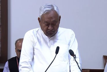 નીતિશ કુમારે રાજ્યસભા સાંસદ તરીકે શપથ લીધા, બિહારના નવા CM અંગે પટનાથી દિલ્હી સુધી બેઠકોનો દોર