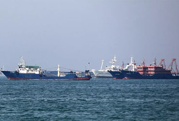 હોર્મુઝની ખાડીમાંથી પસાર થનારા જહાજો ટ્રાન્ઝિટ ફી રિયાલમાં ચૂકવે : ઇરાન