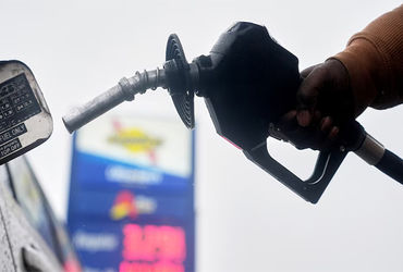 ફુગાવો ચાર વર્ષની ટોચે જશે : અમેરિકામાં પેટ્રોલ-ડીઝલના ભડકે બળતા ભાવ