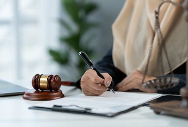 ‘આ તો પતિના લોહીના તરસ્યા હોવા બરાબર છે..’, MP હાઈકોર્ટે મહિલાની ભરણપોષણની અરજી ફગાવી