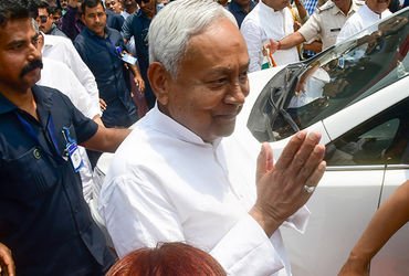 ’24 કલાકમાં પોસ્ટરથી ગુમ…’ નીતિશ કુમારના રાજીનામા પર રોહિણી આચાર્યનો કટાક્ષ