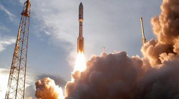 બેઝોસે 11.57 અબજ ડોલરમાં સેટેલાઈટ ઈન્ટરનેટ કંપની ગ્લોબલસ્ટાર ખરીદી