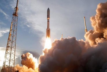 બેઝોસે 11.57 અબજ ડોલરમાં સેટેલાઈટ ઈન્ટરનેટ કંપની ગ્લોબલસ્ટાર ખરીદી