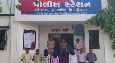 મહીસાગરના કોઠંબામાં સગી દીકરીએ પ્રેમી સાથે મળીને માતાને મોતને ઘાટ ઉતારી, હત્યા છુપાવવા મૃતદેહ તળાવમાં ફેંક્યો હતો