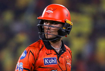 દુનિયાનો પહેલો બેટર! અભિષેક શર્માએ CSK સામે 15 બોલમાં ફિફ્ટી ફટકારી રચ્યો ઈતિહાસ, સેહવાગ-પંતને પછાડ્યા