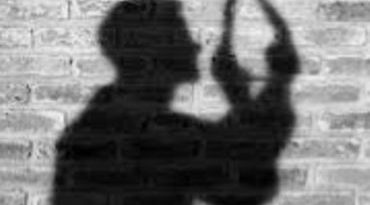 છૂટાછેડા પછી એકલા રહેતા  આસિ.મેનેજરનો  આપઘાત