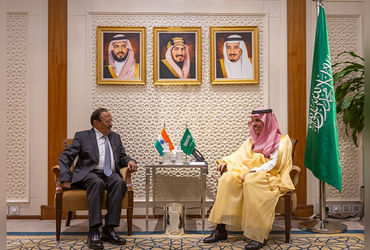 જે દેશમાં પાકિસ્તાની ફાઈટર જેટ તહેનાત છે ત્યાં અચાનક પહોંચ્યા અજિત ડોભાલ, ટોચના નેતાઓ સાથે હાઈલેવલ બેઠક