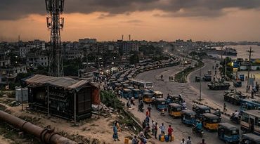 મિડલ ઈસ્ટ યુદ્ધના કારણે બાંગ્લાદેશમાં મોબાઈલ નેટવર્ક ઠપ થવાનો ખતરો! જનજીવન અસ્તવ્યસ્ત