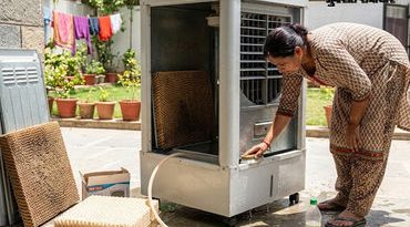 ઉનાળામાં કૂલરમાંથી આવતી ગંદી વાસથી છો પરેશાન? અપનાવો આ સરળ ટિપ્સ અને મેળવો તાજી ઠંડી હવા