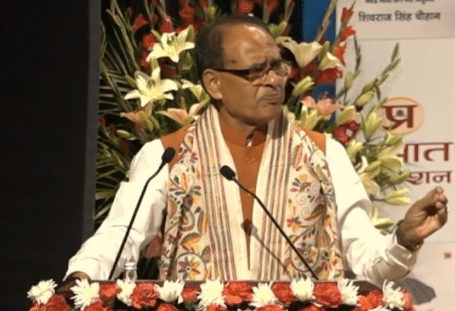‘લાગ્યું કે કરિયર ખતમ થયું, ત્યારે મોદીનો ફોન આવ્યો’:PMએ કહ્યું- CM નહીં, મારા શિવરાજ સાથે વાત કરી રહ્યો છું; ‘અપનાપન’ પુસ્તકના 10 કિસ્સા ‘લાગ્યું કે કરિયર ખતમ થયું, ત્યારે મોદીનો ફોન આવ્યો’:PMએ કહ્યું- CM નહીં, મારા શિવરાજ સાથે વાત કરી રહ્યો છું; ‘અપનાપન’ પુસ્તકના 10 કિસ્સા
