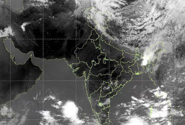 આવ રે વરસાદ…! કેરલમમાં વહેલું આગમન, સેટેલાઇટમાં દેખાયો વાદળોનો ઘેરાવો, આ રાજ્યોમાં યલો એલર્ટ