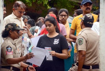 NEET-UG 2026: રિ-ટેસ્ટમાં એરફોર્સની મદદ લેવાશે? હાઈલેવલ બેઠકમાં વિચારણા, PMO લેશે અંતિમ નિર્ણય
