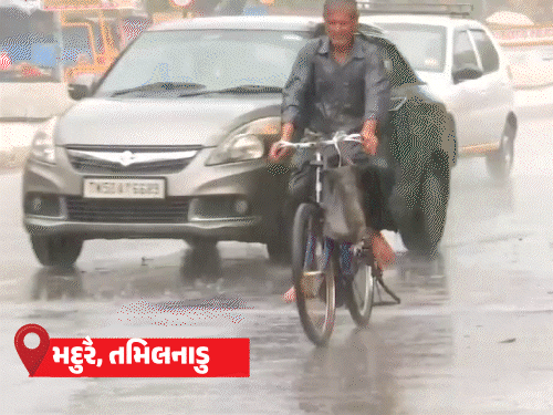 MP-UP સહિત 11 રાજ્યોમાં વાવાઝોડા-વરસાદ:આગ્રામાં રસ્તા-ફૂટપાથ ધસી પડ્યા, કાર-ટ્રેક્ટર ખાડામાં પલટ્યા; જમ્મુ-કાશ્મીરમાં 3 જગ્યાએ વાદળ ફાટ્યું