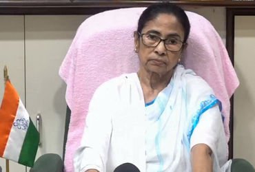 સત્તા બાદ હવે પક્ષ પણ ગુમાવશે મમતા બેનરજી? ધારાસભ્યોની નારાજગી બાદ બંગાળમાં ‘મહારાષ્ટ્ર મોડલ’ની ચર્ચા