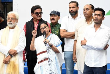 ‘બળવા’ વચ્ચે મમતા બેનરજીની મોટી કાર્યવાહી, તૃણમૂલ કોંગ્રેસની તમામ કમિટી, સંગઠનો ભંગ