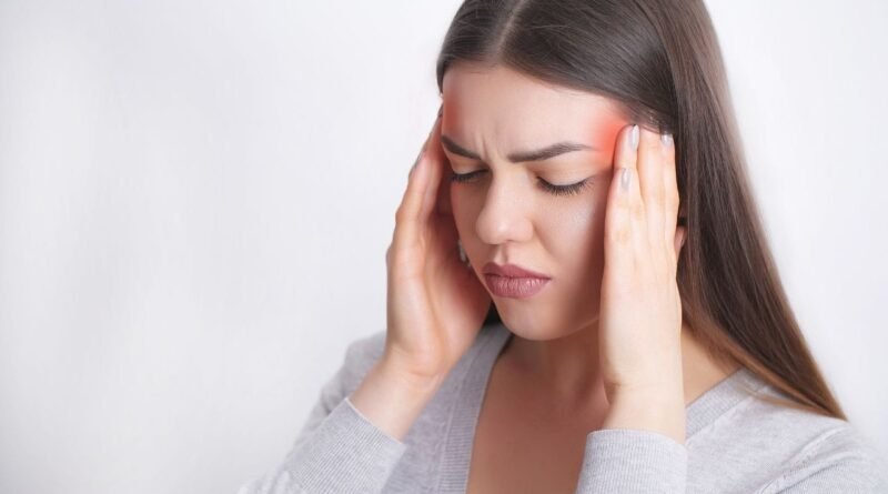 Migraine trigger : માથાનો દુખાવો જ નહીં.. માઈગ્રેનના આ લક્ષણોને ભૂલથી પણ ઇગ્નોર ન કરતાં, જાણો કારણ