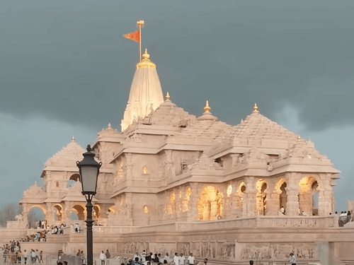રામ મંદિર CEO માટે બીજા દિવસે પણ ઇન્ટરવ્યુ ચાલુ:6 લોકોને બોલાવ્યા, પ્રશ્નો પૂછી રહ્યા છે- તમે શિખા રાખો છો, જનોઈ પહેરો છો? રામ મંદિર CEO માટે બીજા દિવસે પણ ઇન્ટરવ્યુ ચાલુ:6 લોકોને બોલાવ્યા, પ્રશ્નો પૂછી રહ્યા છે- તમે શિખા રાખો છો, જનોઈ પહેરો છો?