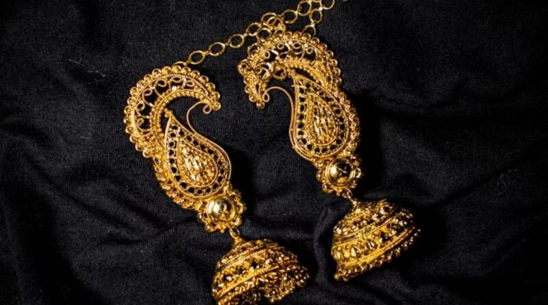Gold Silver Rate In Gujarat : દિવાળી પહેલા સોનું થયું સસ્તું, જાણો ગુજરાતના મુખ્ય શહેરોમાં 10 ગ્રામ સોનાનો આજનો ભાવ શું છે ! Gold Silver Rate In Gujarat : દિવાળી પહેલા સોનું થયું સસ્તું, જાણો ગુજરાતના મુખ્ય શહેરોમાં 10 ગ્રામ સોનાનો આજનો ભાવ શું છે !