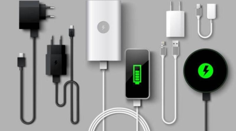 Mobile Charger Color Secret : ચાર્જર હંમેશા કાળા કે સફેદ રંગના જ કેમ હોય છે? જાણો તેના પાછળનું કારણ
