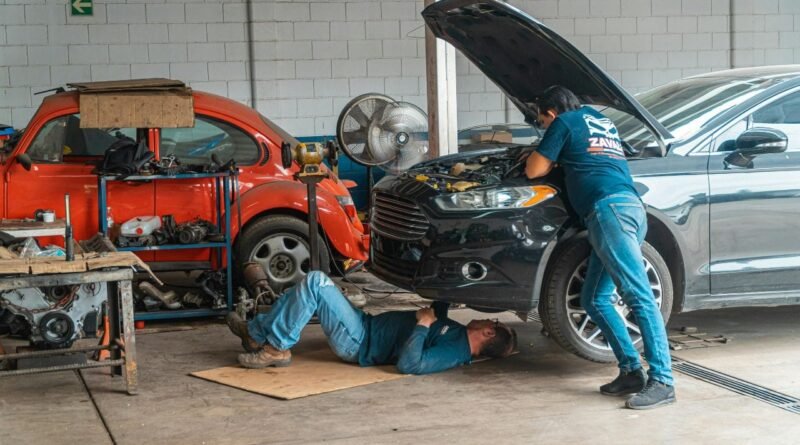 Car Mileage Tips : કારનું માઇલેજ અચાનક ઘટી ગયું છે? મિકેનિક પાસે જતા પહેલાં આ 6 બાબતો તપાસો Car Mileage Tips : કારનું માઇલેજ અચાનક ઘટી ગયું છે? મિકેનિક પાસે જતા પહેલાં આ 6 બાબતો તપાસો