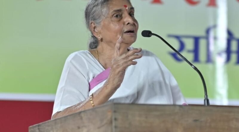 RSS મહિલા શાખા પ્રમુખે કહ્યું—માનસિક નક્સલવાદ ઝેરી વિચારો ધરાવતી ઇકોસિસ્ટમ:આ જનરેશન Zનું બ્રેઇનવૉશ કરે છે; જંતર-મંતર જેવા પ્રદર્શનો યુવાનો અને મહિલાઓને ઉશ્કેરી રહ્યા છે